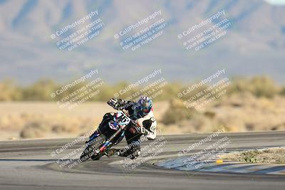 media/Dec-07-2025-CVMA (Sun) [[3e7d2de5dc]]/Race 18-Formula Twins-Formula 40 UL/